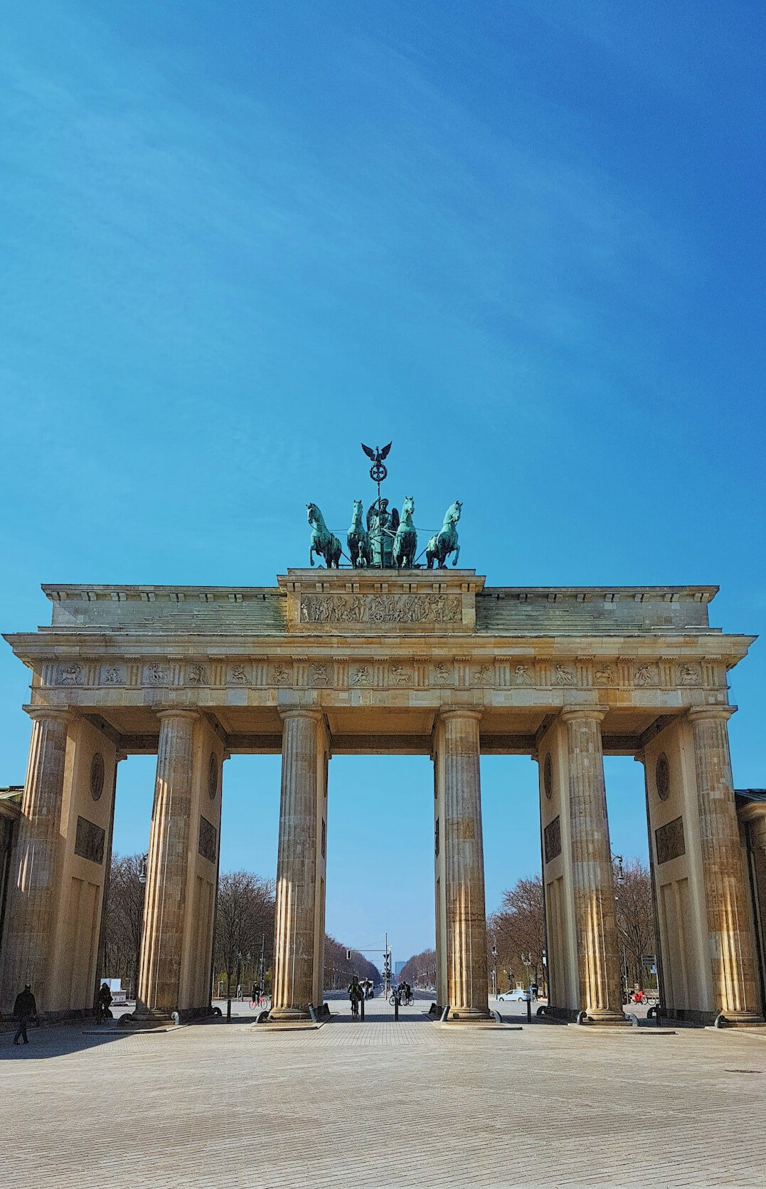 brandenburg gate berlin historic