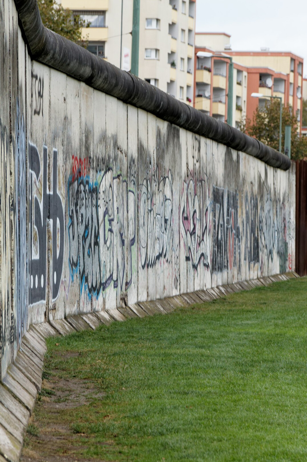 fall of berlin wall 1989